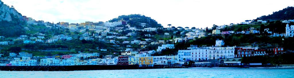 Marina Grande am Fuße der Stadt Capri an der Nordküste 